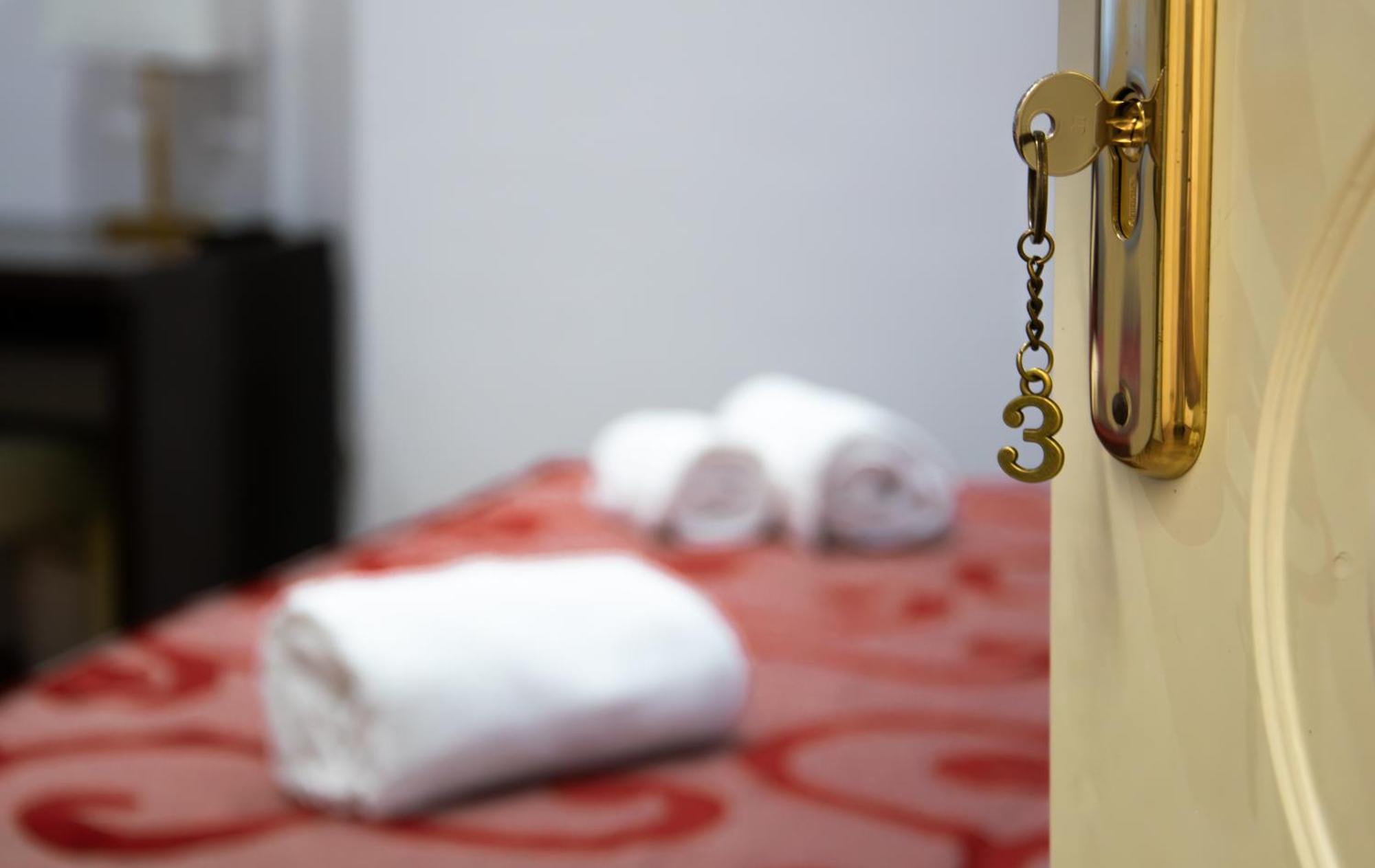 רומא Mbs Marconi Bridge Suites Guest House מראה חיצוני תמונה