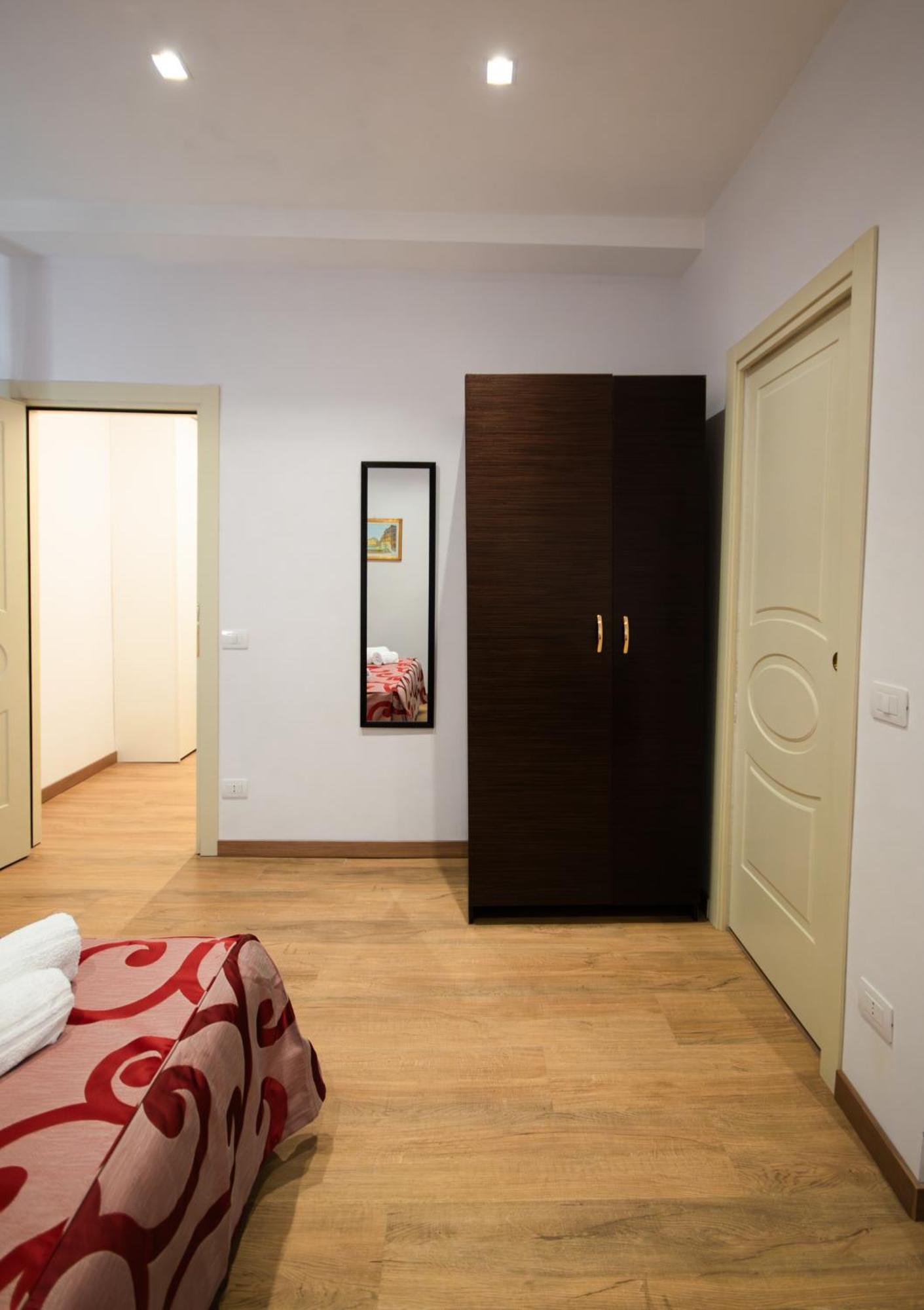 רומא Mbs Marconi Bridge Suites Guest House מראה חיצוני תמונה