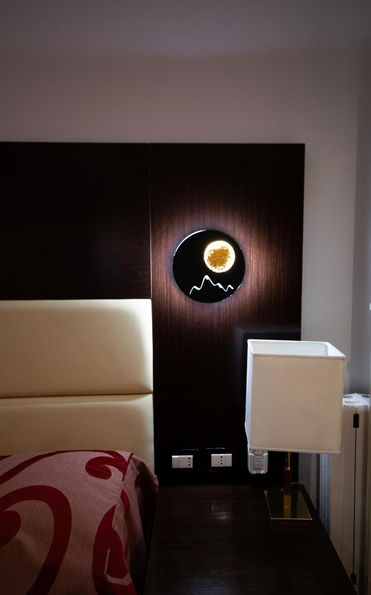רומא Mbs Marconi Bridge Suites Guest House מראה חיצוני תמונה